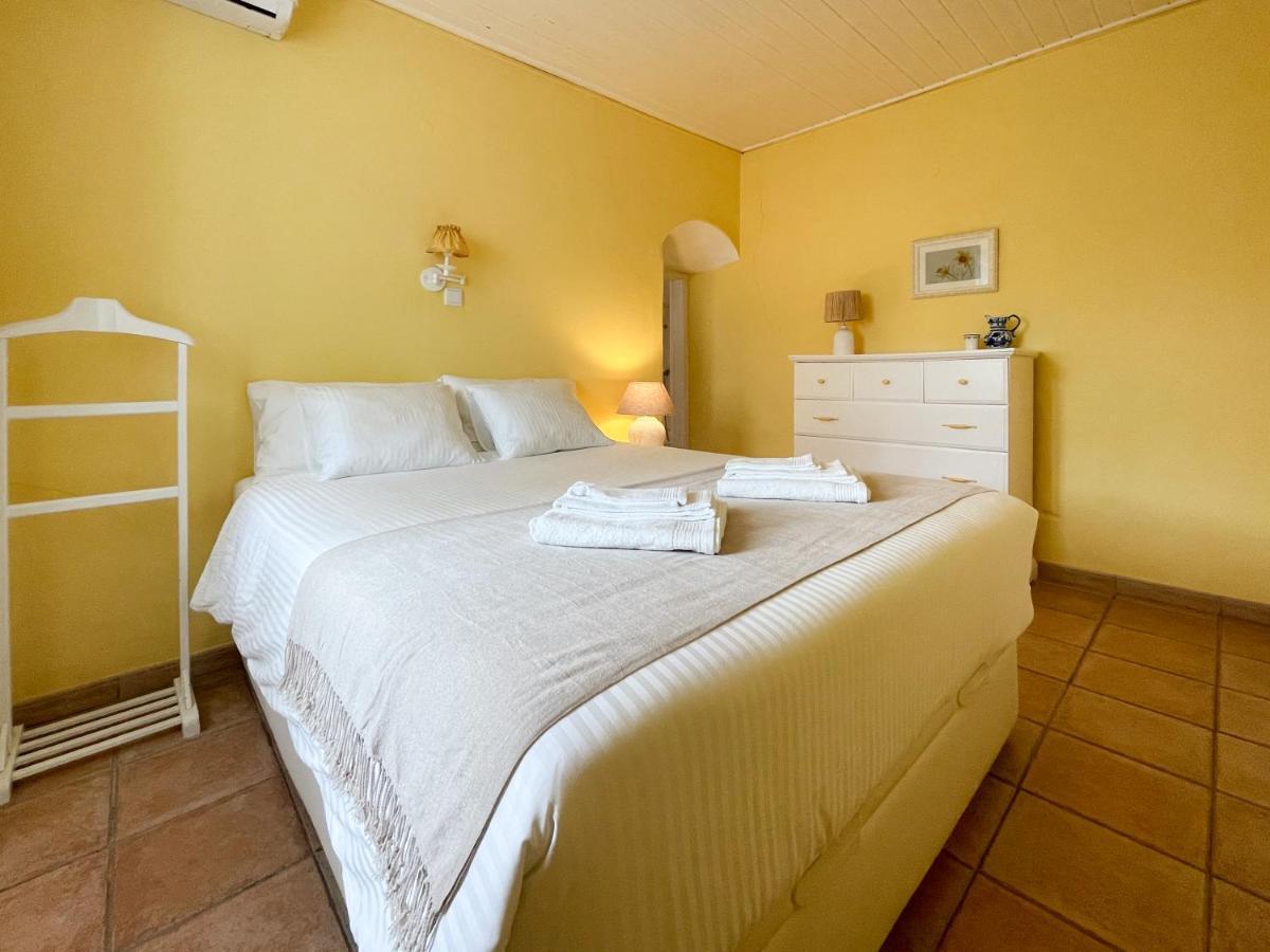 Charming Countryside Home With Fireplace & Patio Alcoutim Esterno foto